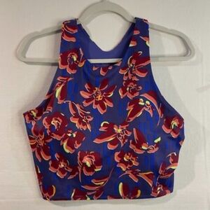 NWT Athleta Conscious Crop Printed
